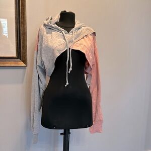 Society 212 cropped sweatshirt L NWT